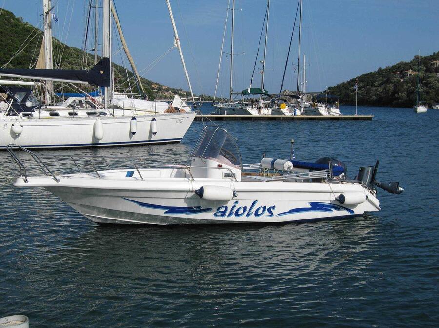 speedboat rental