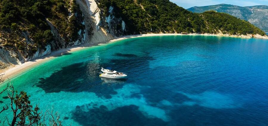 lefkas boat charters riofrio